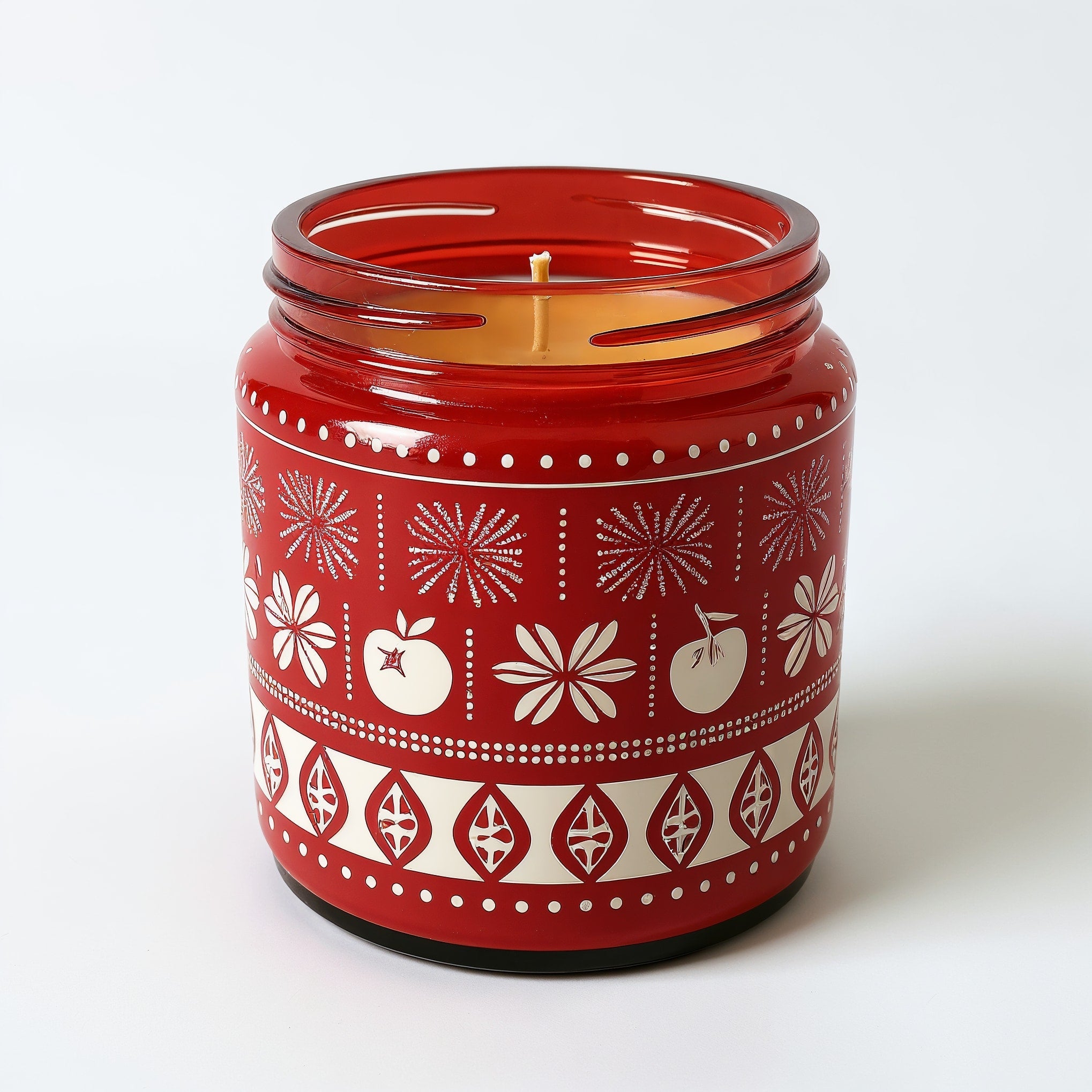 Bougie parfumée à la cire de soja Pomme épicée NARSAGO — Pot rouge à motif festif