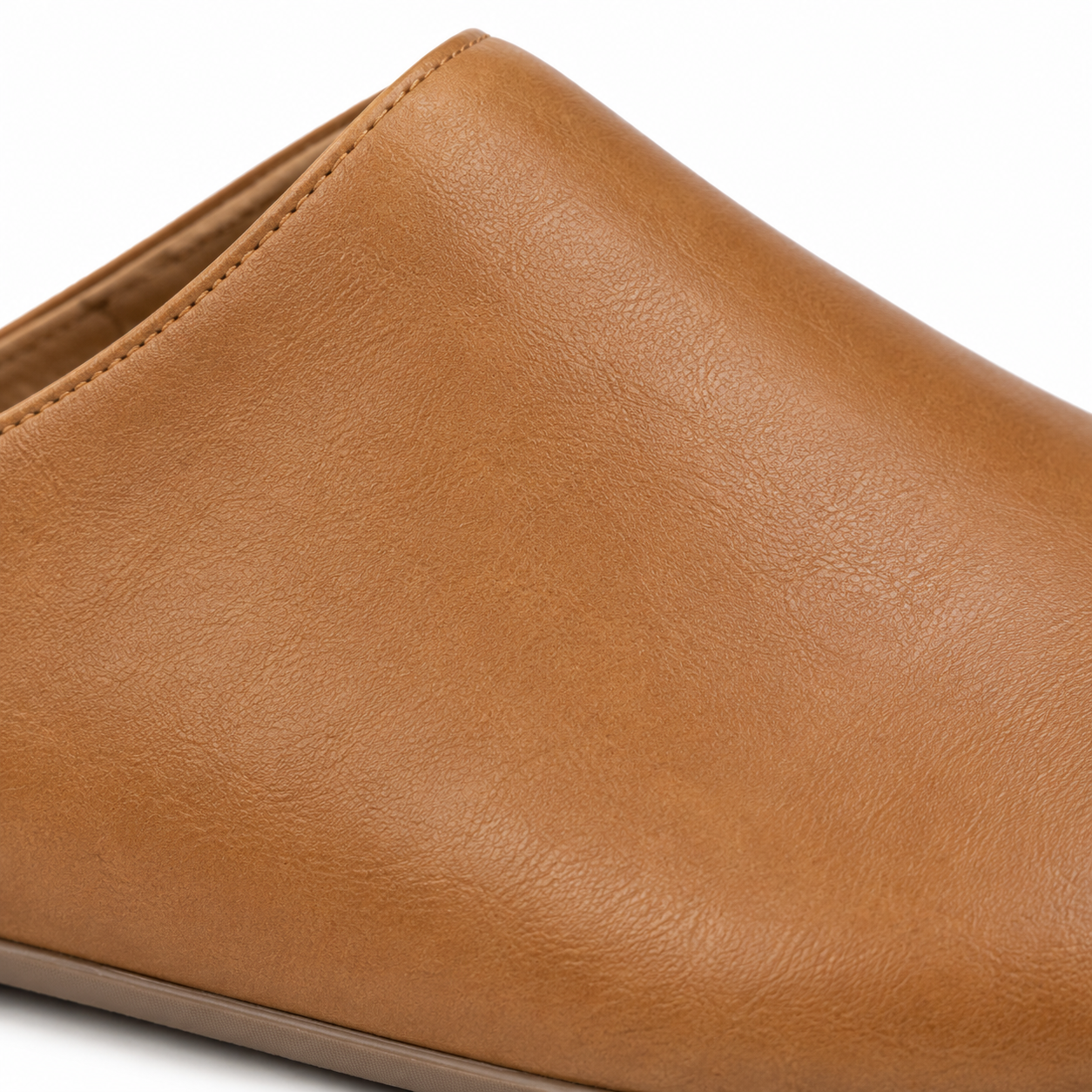 Chaussons légers marron clair sans lacets pour homme