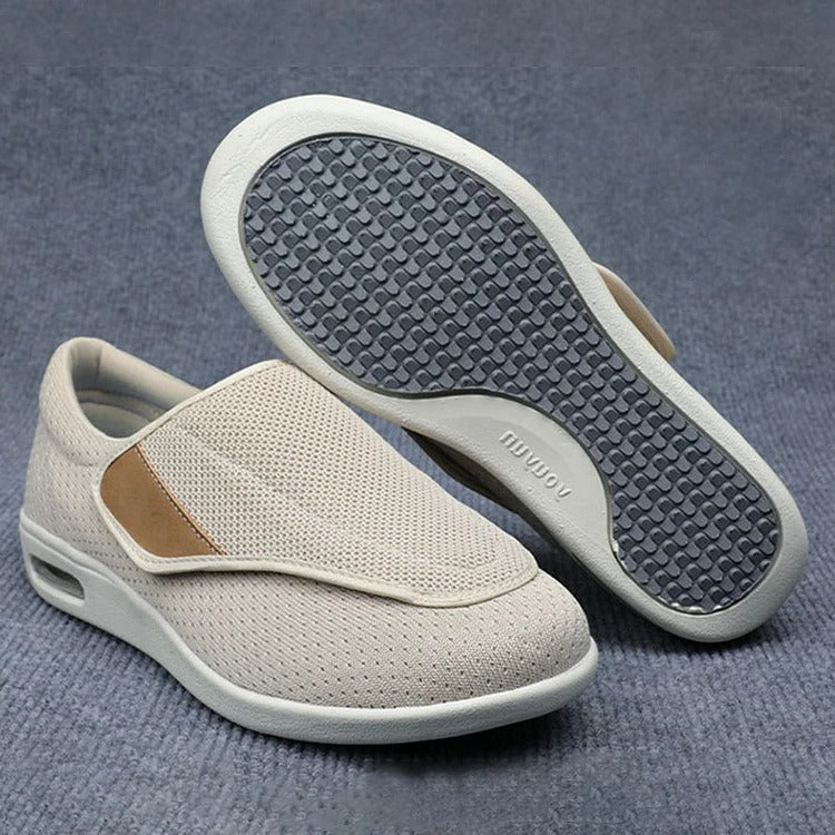 Chaussures larges pour pieds gonflés avec sangles ajustables et semelles amovibles en mousse à mémoire de forme