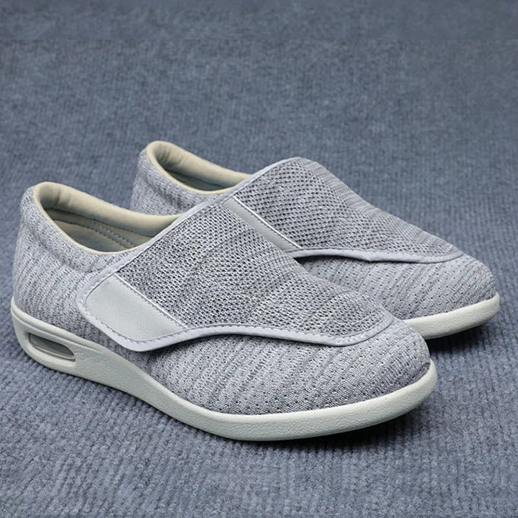 Chaussures larges pour pieds gonflés avec sangles ajustables et semelles amovibles en mousse à mémoire de forme