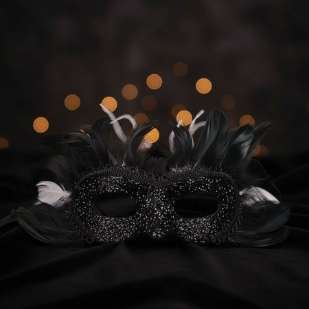 Déguisement Halloween fille, robe noire et blanche à pois dalmatien avec cape, polyester, masque à plumes et perruque bi