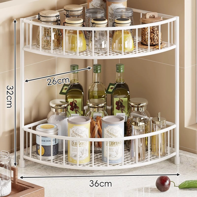 Étagère d'angle de cuisine à trois niveaux avec rebords surélevés et plateaux en maille