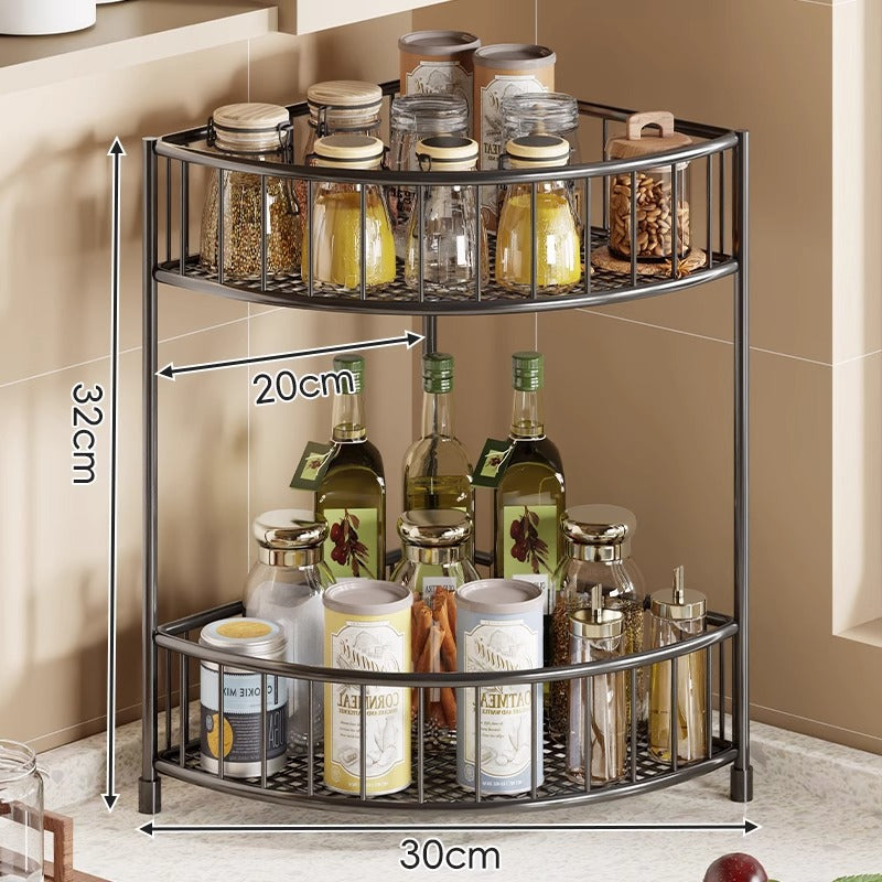 Étagère d'angle de cuisine à trois niveaux avec rebords surélevés et plateaux en maille