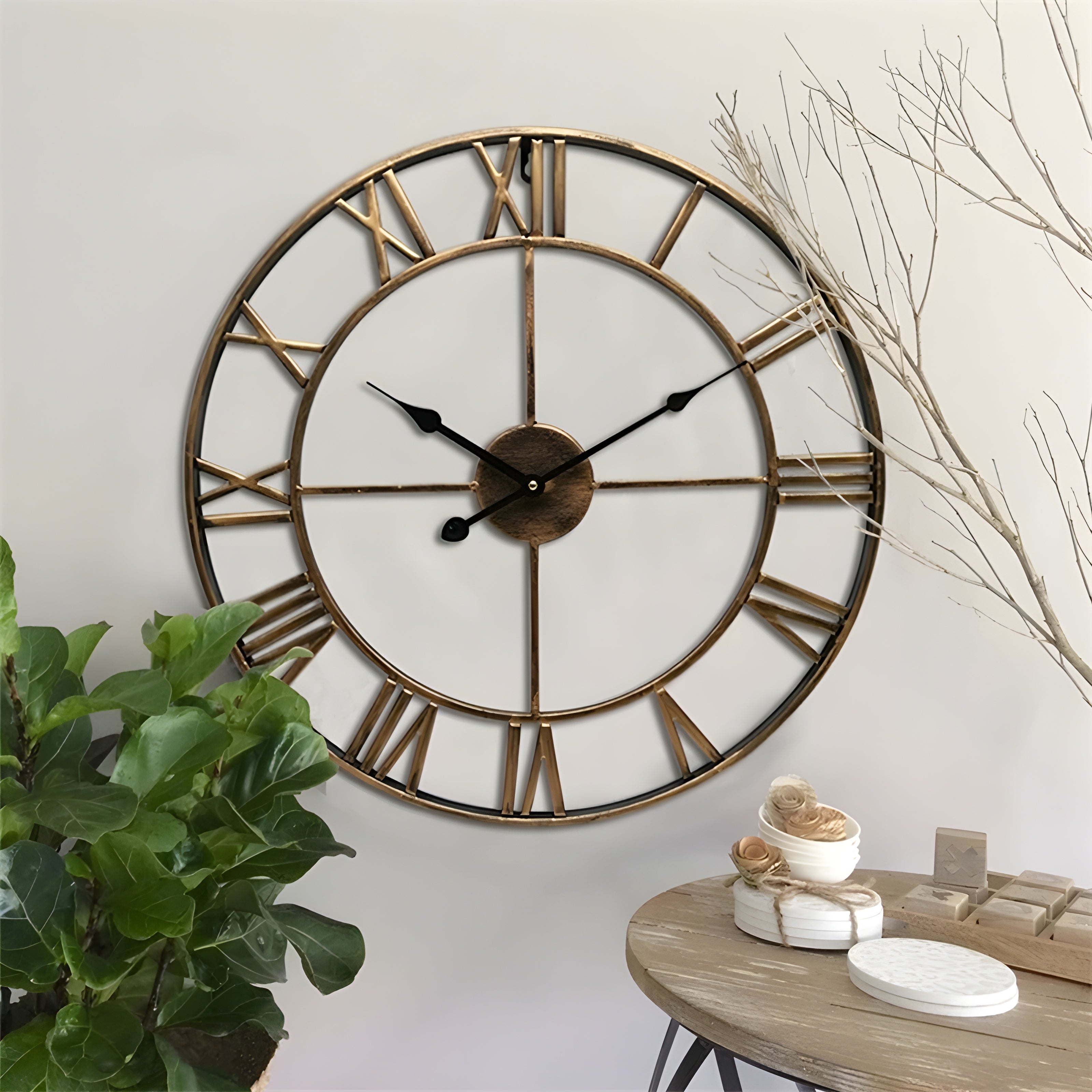 Horloge murale silencieuse en fer forgé à chiffres romains