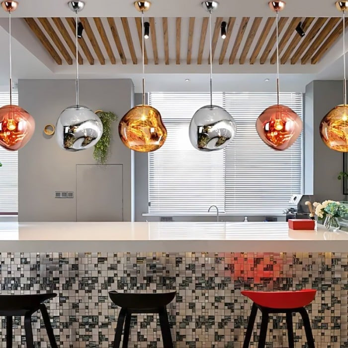 Jessamy | Suspension globe en acrylique moulée avec finition miroir pour salle à manger et cuisine