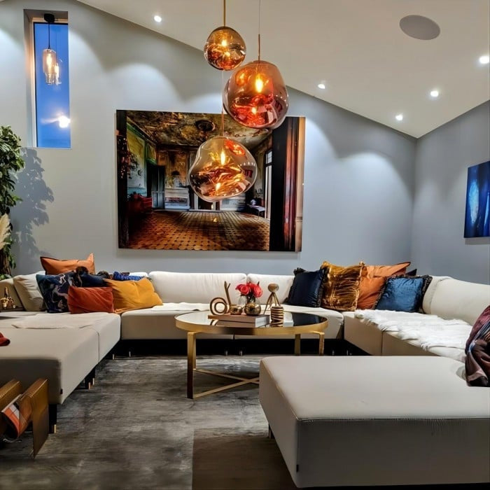 Jessamy | Suspension globe en acrylique moulée avec finition miroir pour salle à manger et cuisine