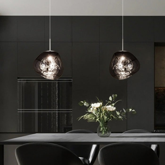 Jessamy | Suspension globe en acrylique moulée avec finition miroir pour salle à manger et cuisine