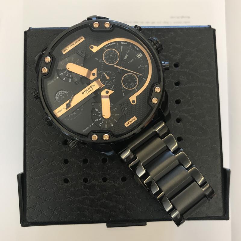 Montre chronographe à quartz en acier inoxydable