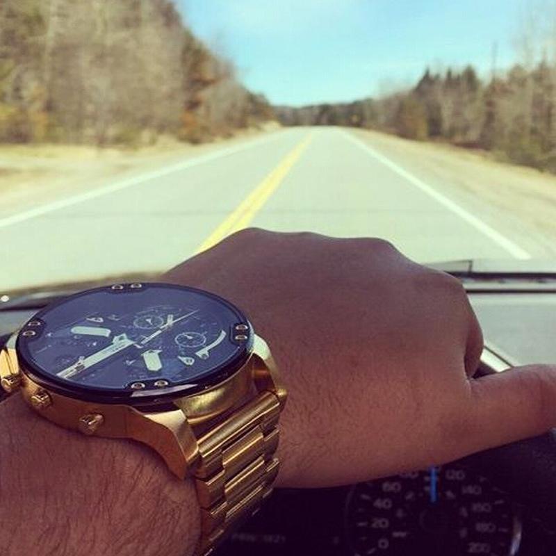 Montre chronographe à quartz en acier inoxydable