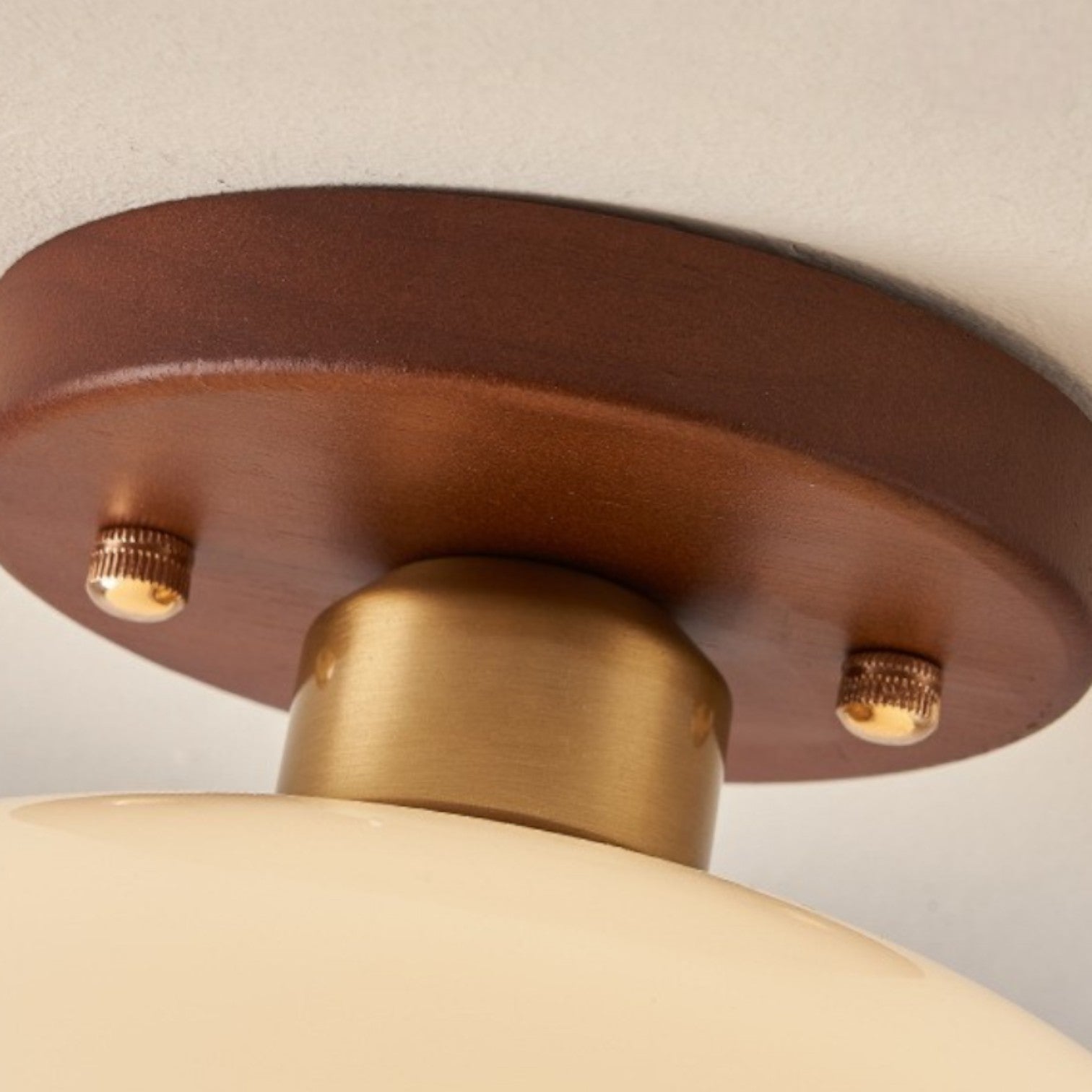 Plafonnier LED industriel moderne