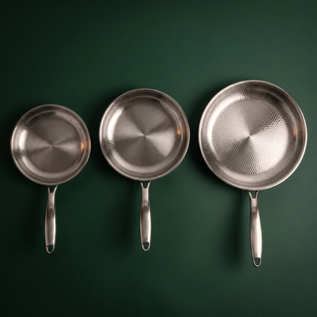 Poêle en titane martelée à la main - Set de 3 pièces 23, 25 et 28 cm