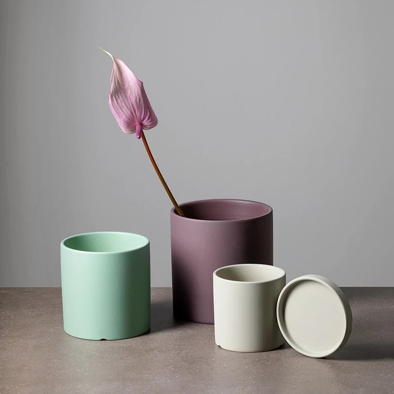 Pot pour plantes en céramique émaillée mate avec trou de drainage et soucoupe