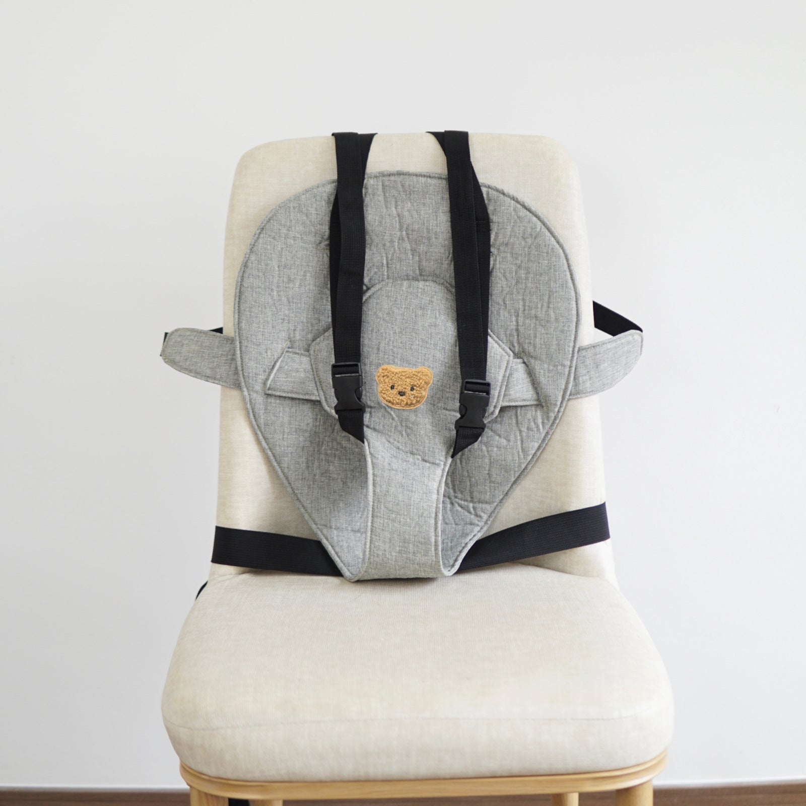Rehausseur de chaise portable rembourré avec harnais de sécurité pour bébé