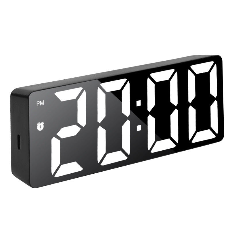 Réveil numérique avec finition miroir