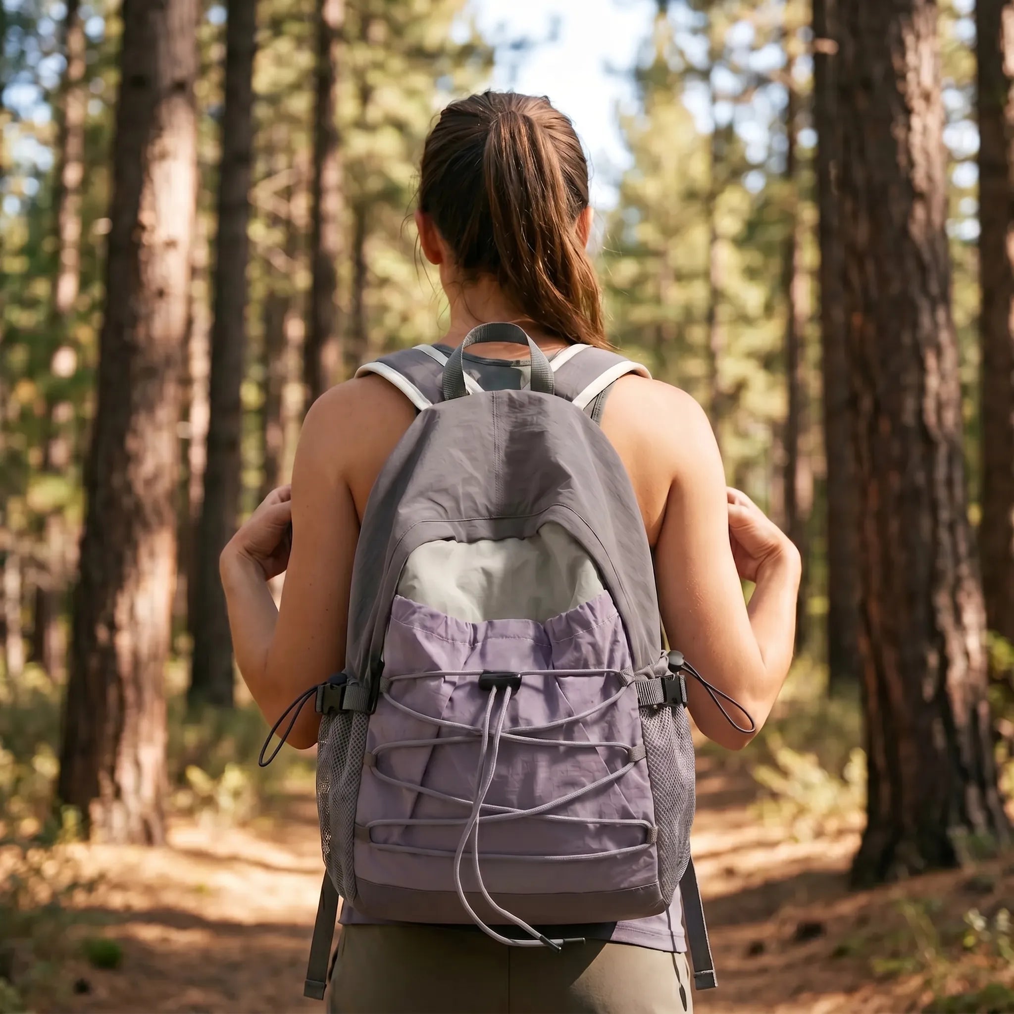Sac à dos léger, capacité 35 l, sandow et poches en filet