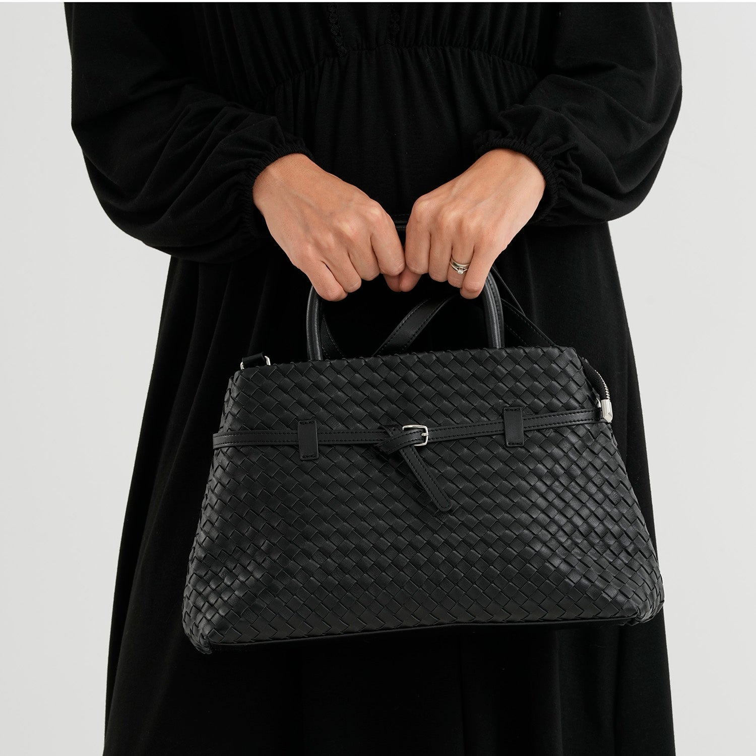 Sac bandoulière femme Valissiere en cuir véritable avec rangement multi-poches