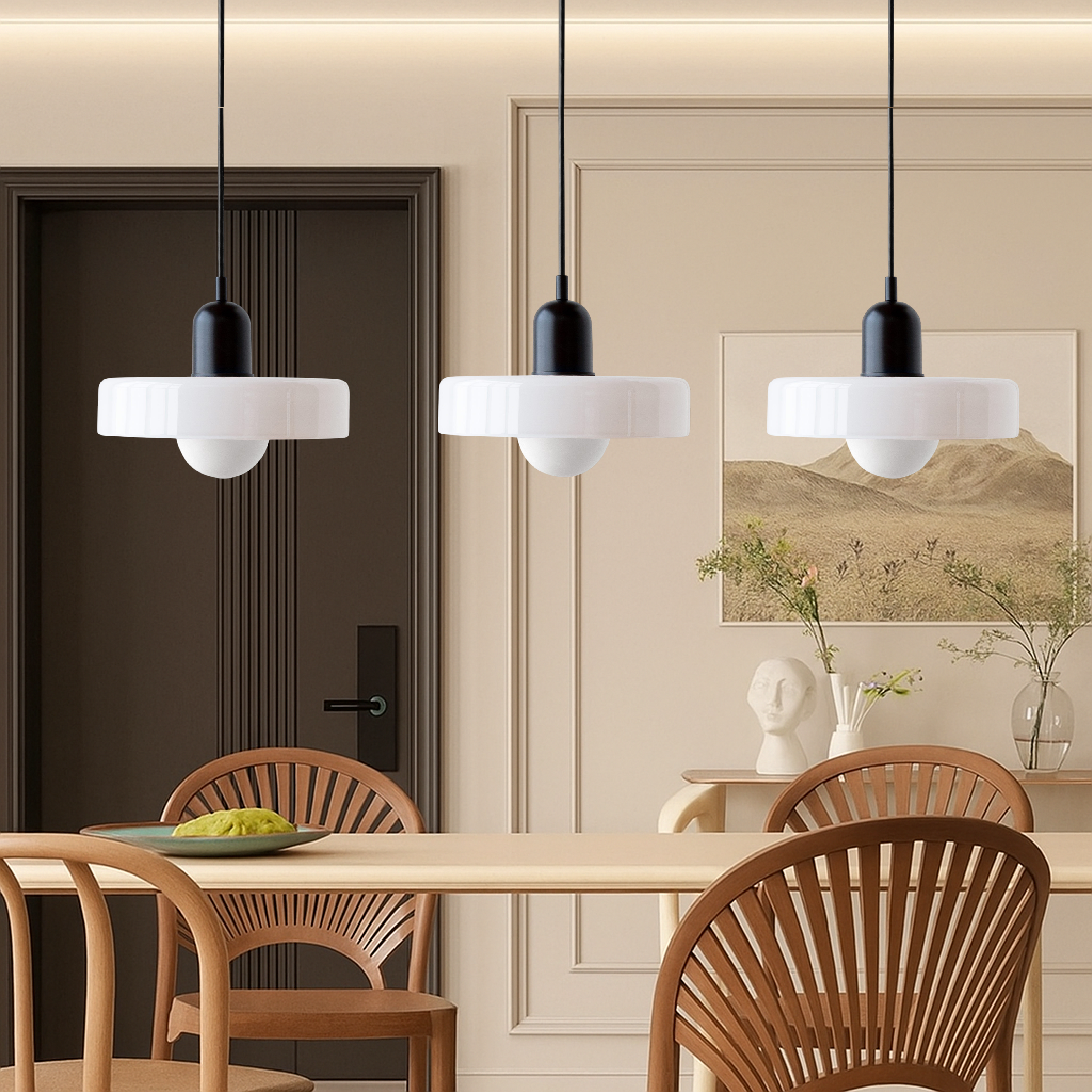Suspension Bauhaus 3 lumières — Abat-jours en verre coloré, ampoules G9, éclairage blanc chaud