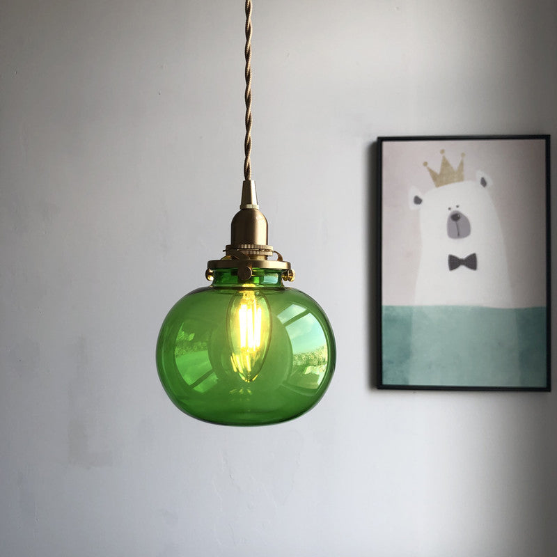 Suspension vintage dorée avec abat-jour en verre, douille E26, structure en cuivre pour salon et salle à manger