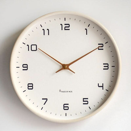 Horloge murale en bois silencieuse au design scandinave
