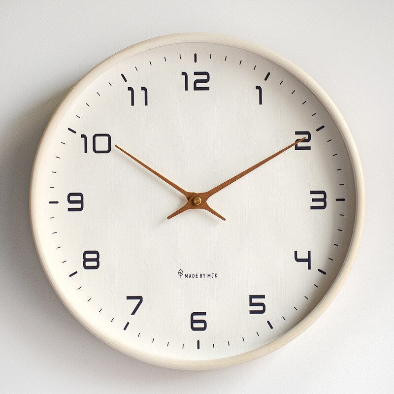 LUNDTIME – Horloge murale silencieuse en bois au design scandinave