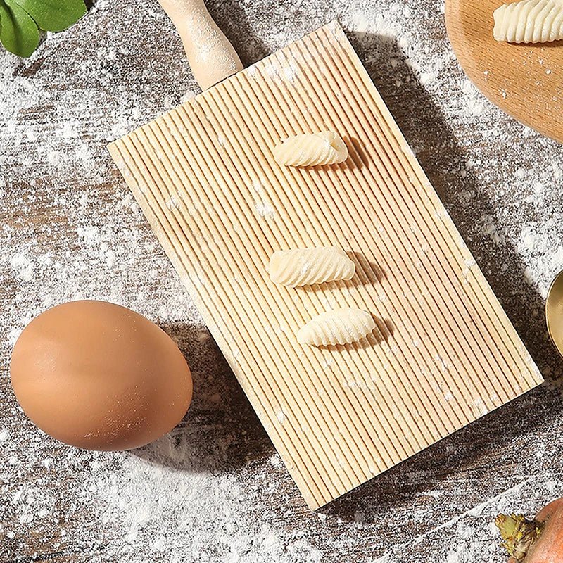 PASTAWOOD – Planche à gnocchi en bois de hêtre, outil à pâtes avec poignée confortable