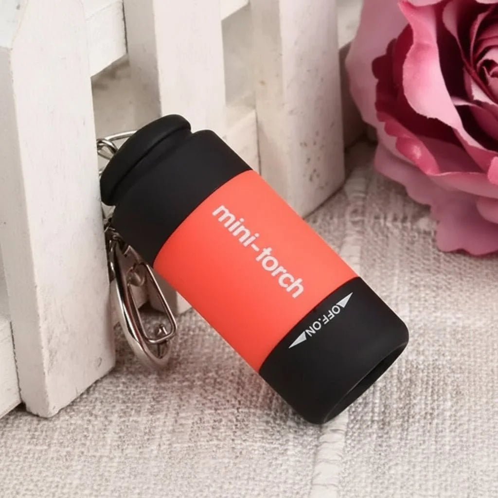 POCKETLUX – Lampe de poche micro-LED, rechargeable par USB, étanche et compacte