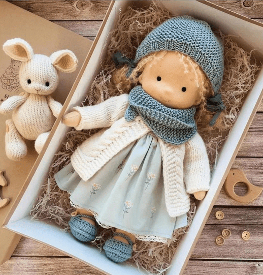 Poupée Artisanale en Tissu Doux - Jouet Créatif pour Enfants