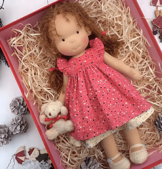 Poupée Artisanale en Tissu Doux - Jouet Créatif pour Enfants