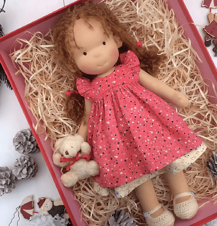 Poupée Artisanale en Tissu Doux - Jouet Créatif pour Enfants