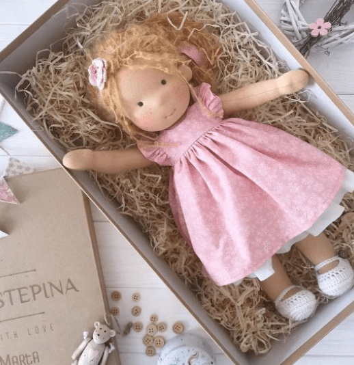 Poupée Artisanale en Tissu Doux - Jouet Créatif pour Enfants