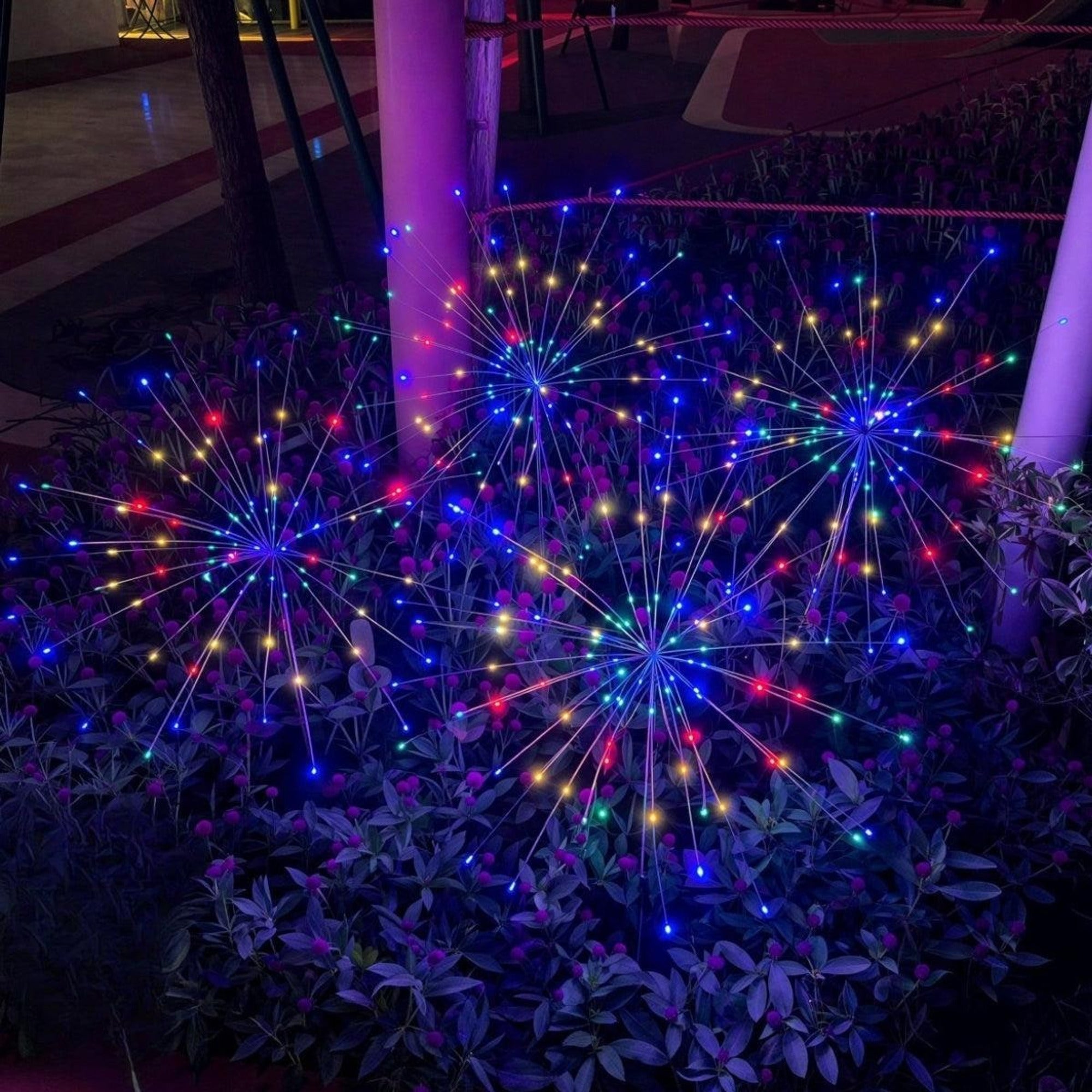 Lumières féeriques solaires de jardin, pour piquet de feu d'artifice de cour en plein air, crée une ambiance enchanteresse avec éclairage