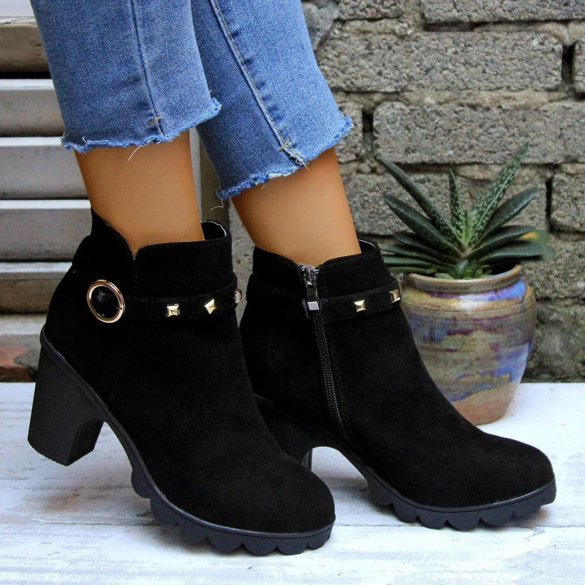 Bottes bloc cloutées pour femmes
