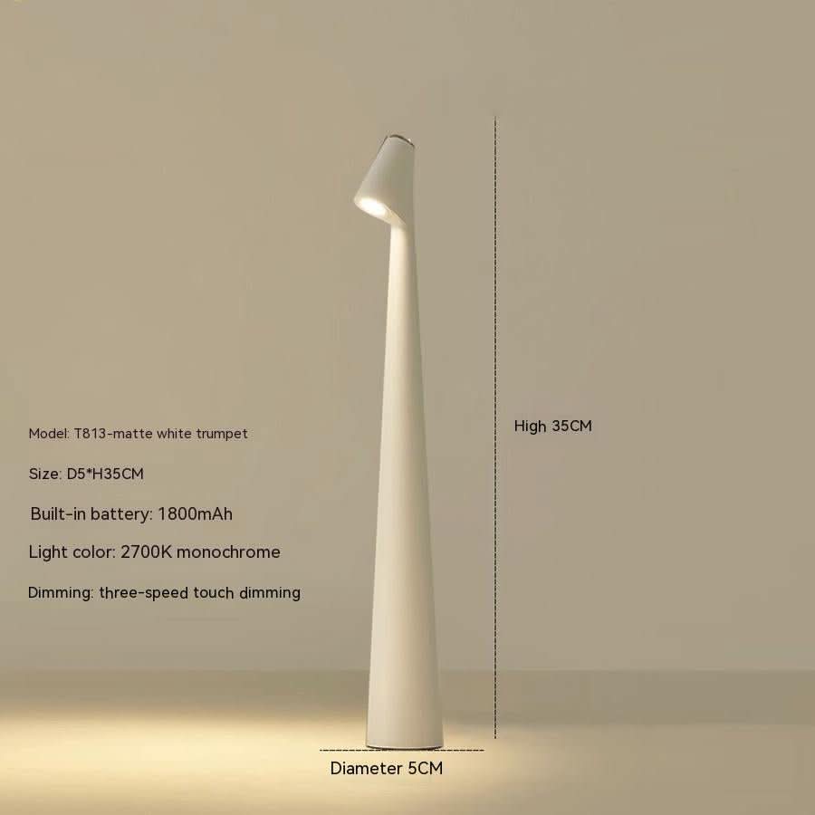 Lampe de table rechargeable au design moderne et à longue autonomie de batterie