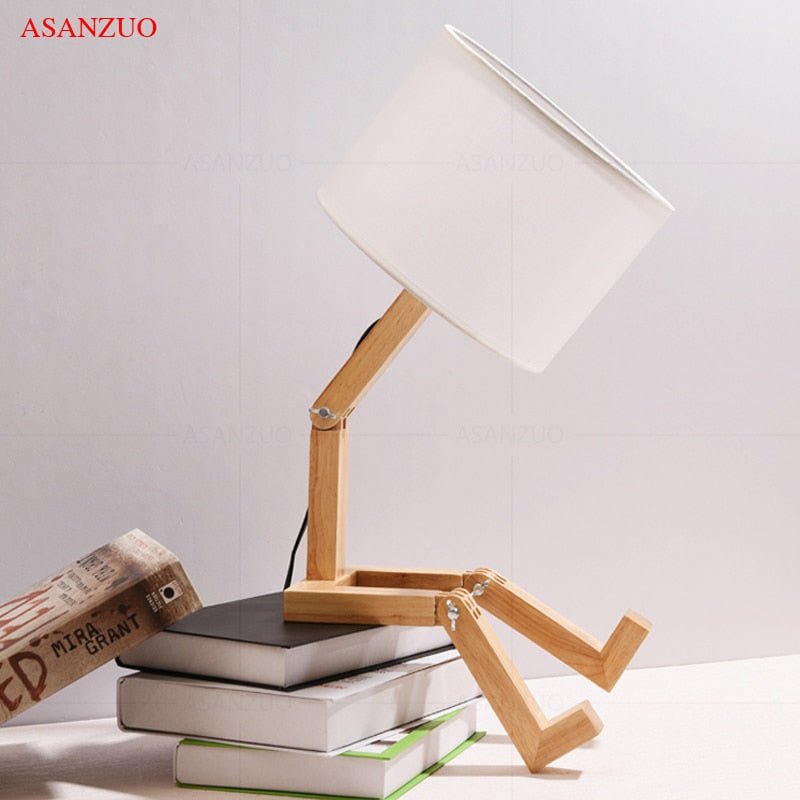 Lampe de bureau LED en forme de garçon en bois, ornement de bureau