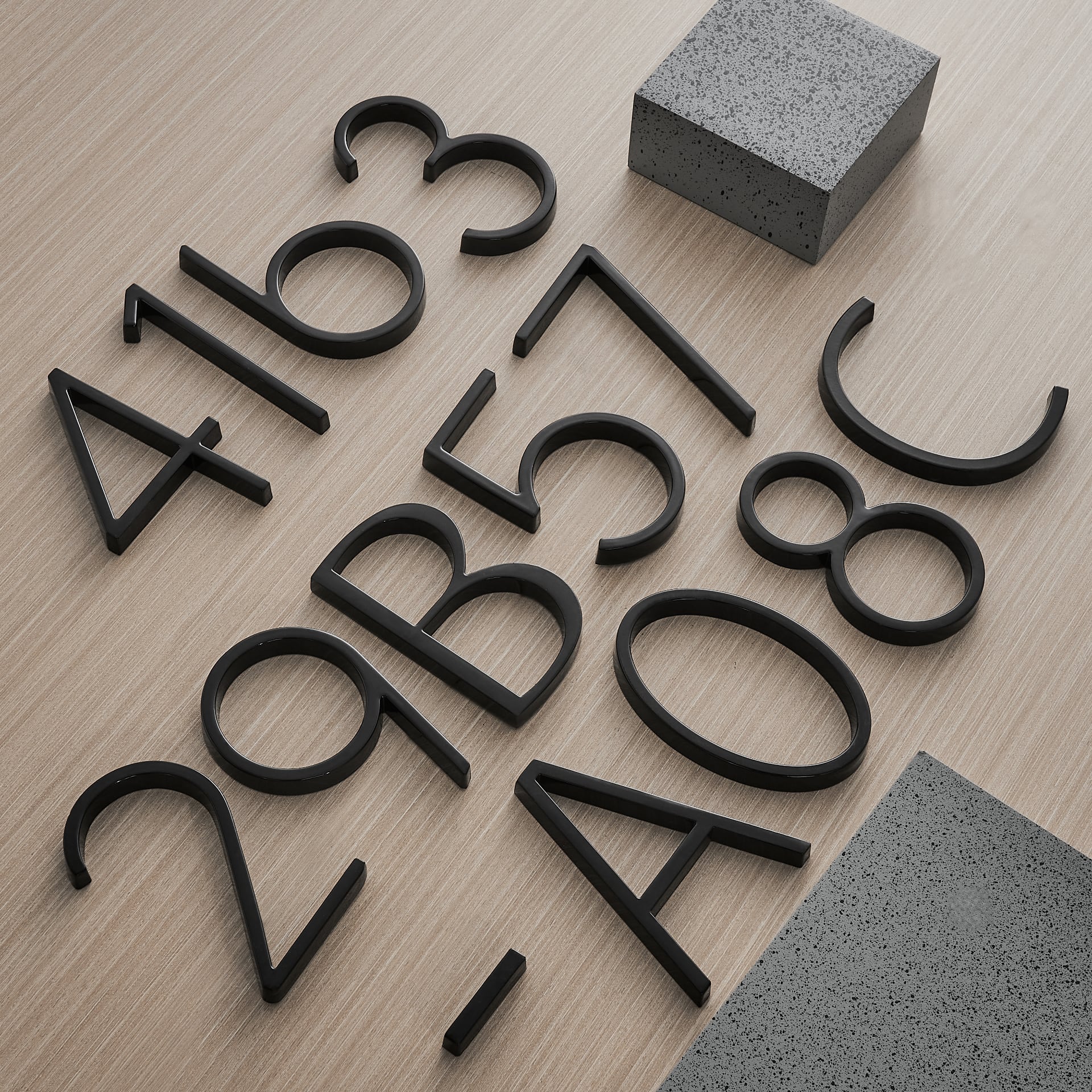 Numéros et lettres de maison flottantes modernes en alliage de zinc - 5 pouces - Décoration murale extérieure